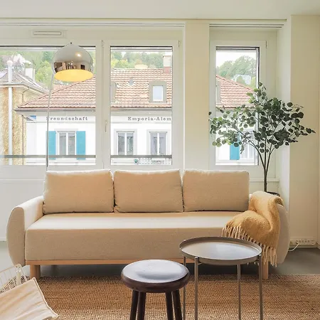 Modernes Hostel, In Shared Apartment, Wyba Living Homestay *